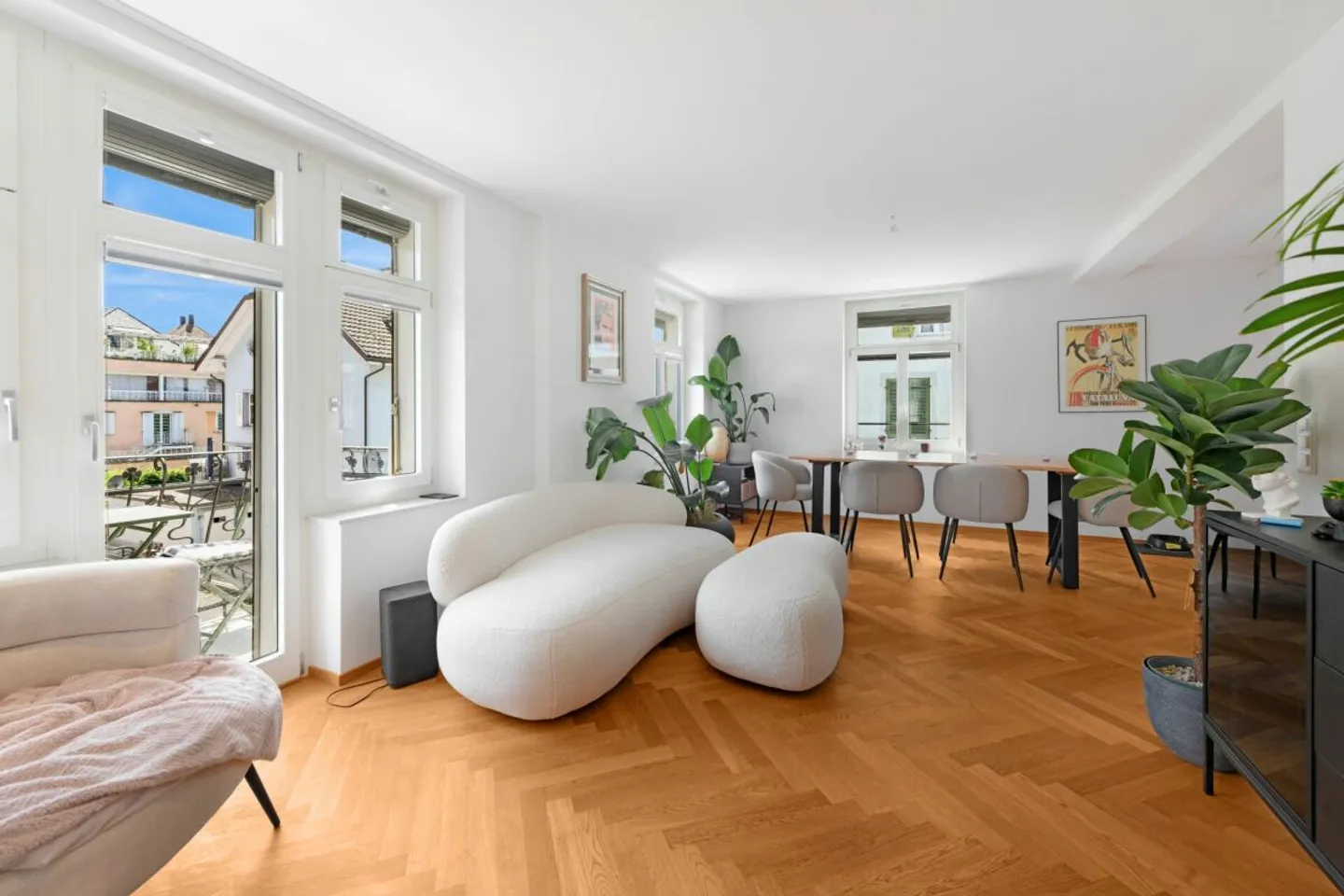 Arbeiten & Wohnen vereint: Exklusive 4.5-Zimmer-Wohnung in Wil mit zusätzlichem Büro - Foto 2 di 20