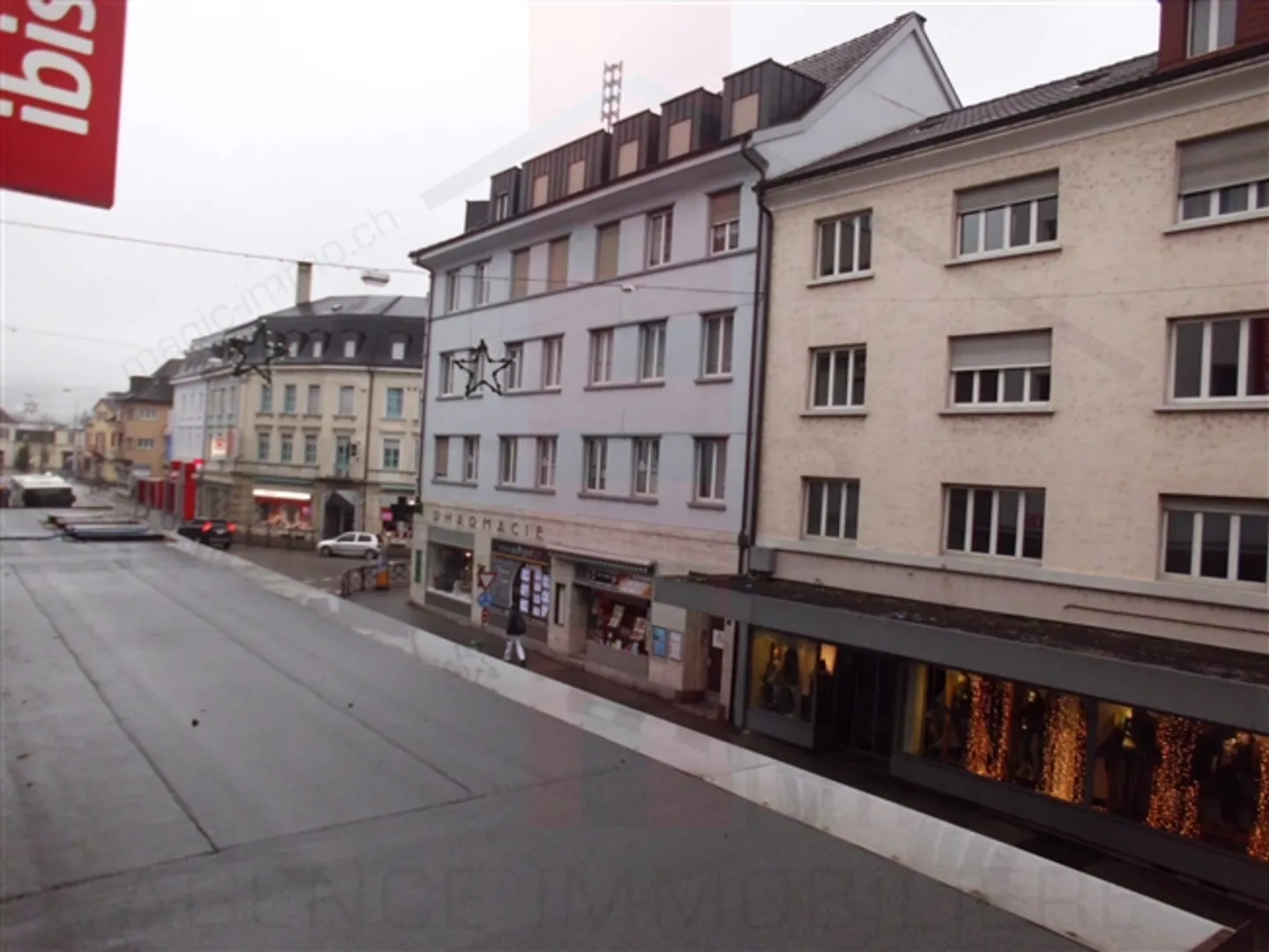 Building near the Delémont train station - Photo 19 of 20