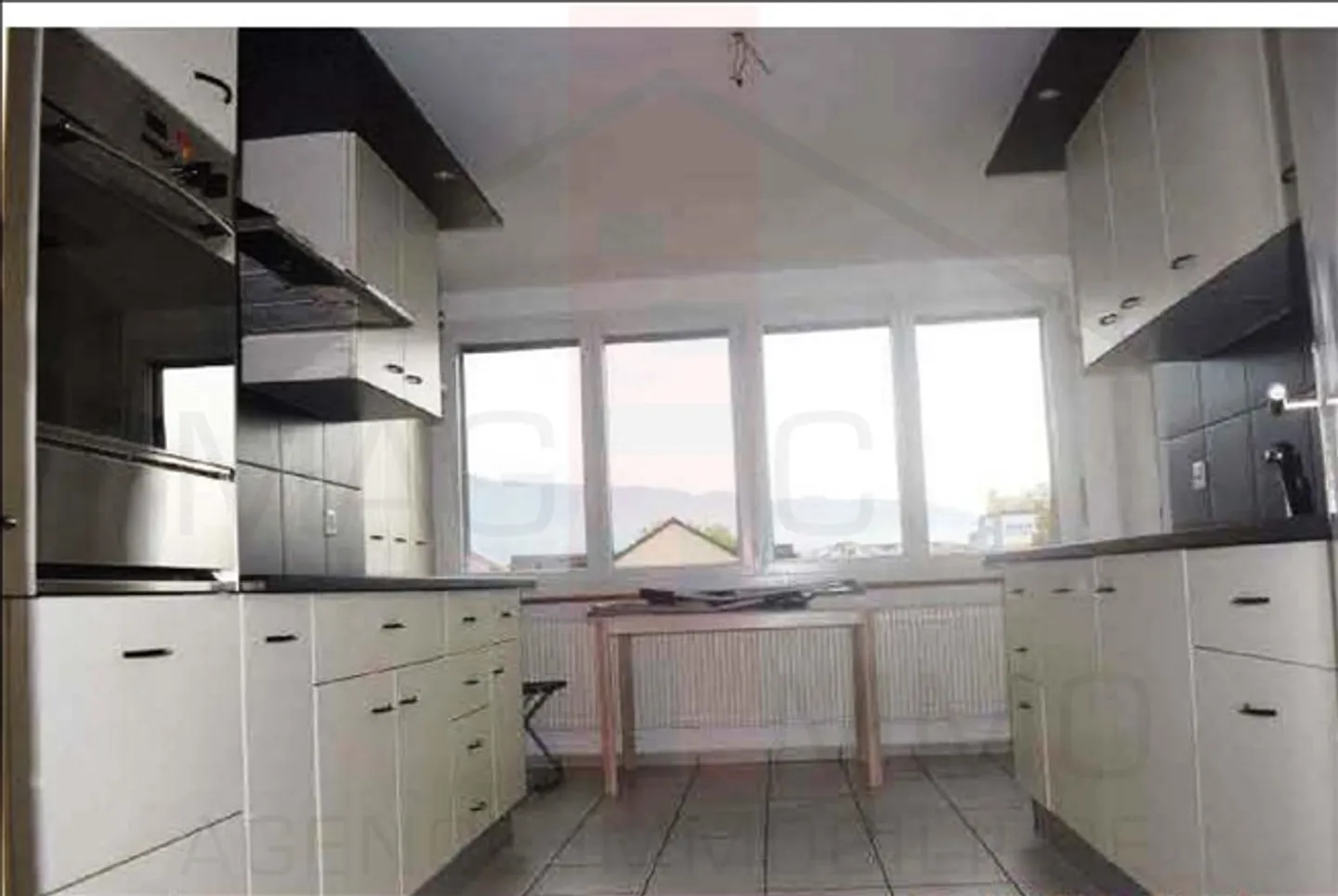 Building near the Delémont train station - Photo 20 of 20