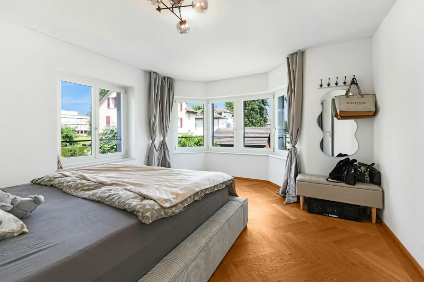 Arbeiten & Wohnen vereint: Exklusive 4.5-Zimmer-Wohnung in Wil mit zusätzlichem Büro - Foto 10 di 20