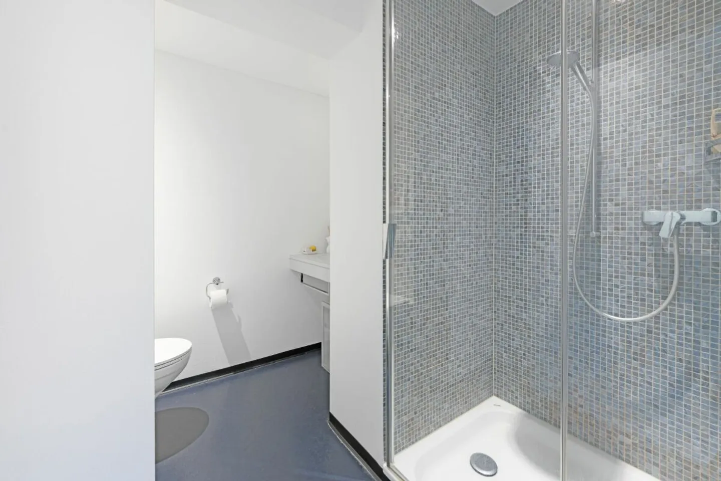 Arbeiten & Wohnen vereint: Exklusive 4.5-Zimmer-Wohnung in Wil mit zusätzlichem Büro - Foto 15 di 20