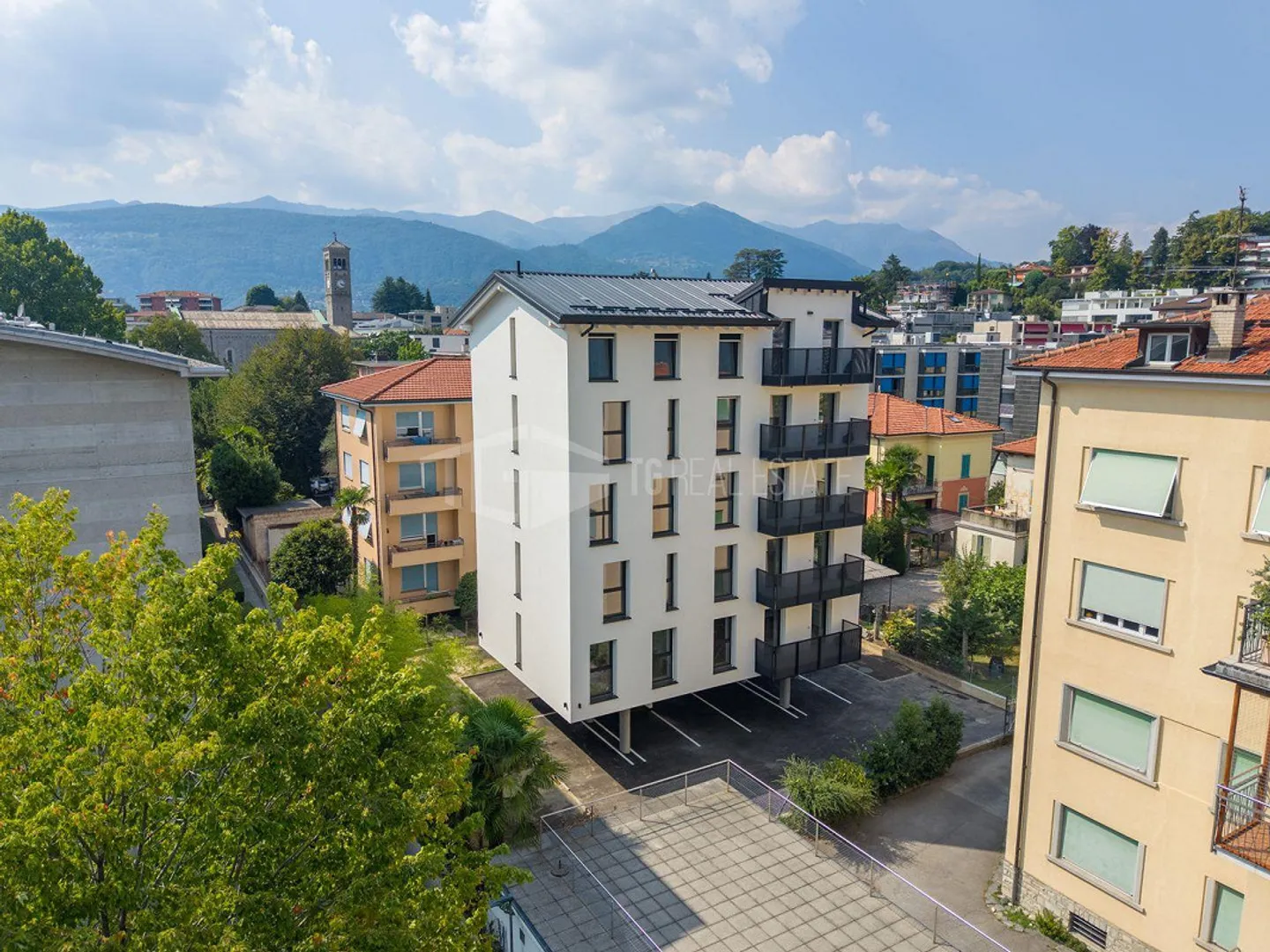 NEUE DACHGESCHOSSWOHNUNG MIT SEEBLICK - Foto 10 von 11