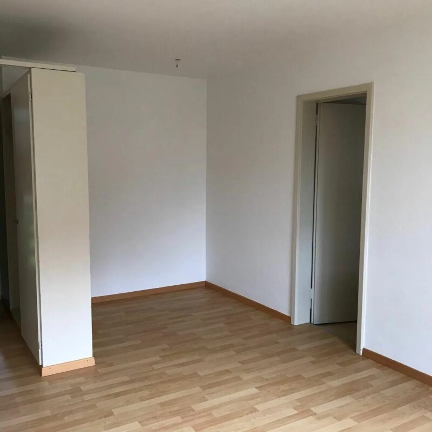 Helle Wohnung mit Balkon - Foto 6 von 8