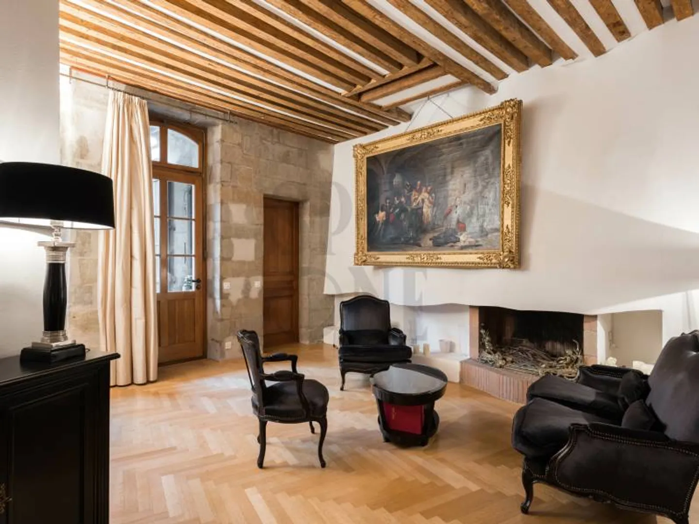 Charming apartment with 6 rooms in the heart of the old town - Photo 3 of 3