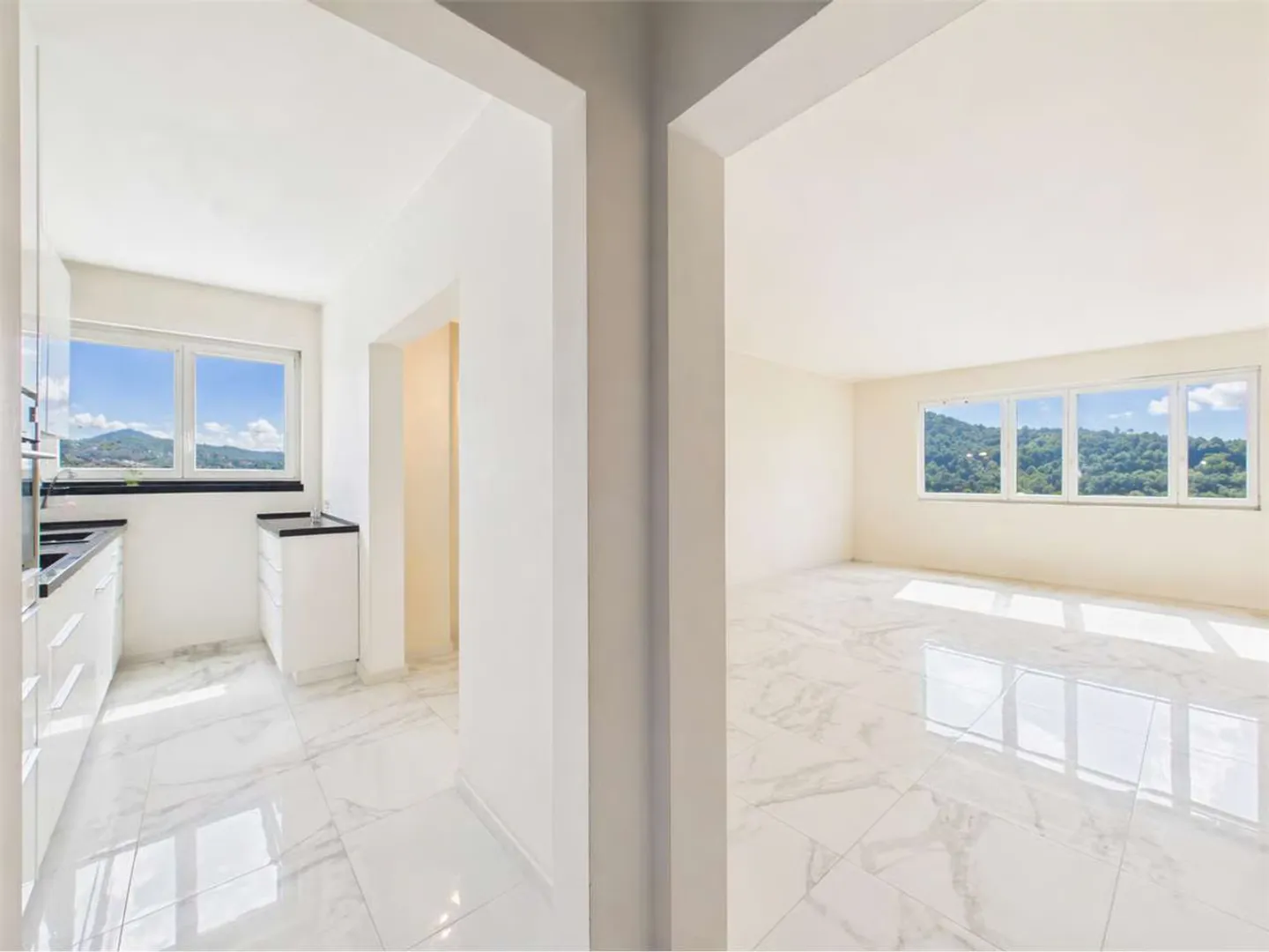Spacious 4.5-room apartment in Balerna renovated - Photo 10 of 11