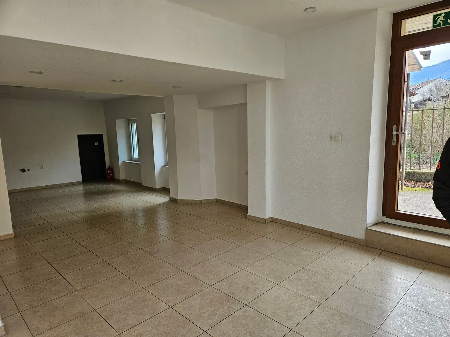 Sales Area (Take Away) - Photo 1 of 7