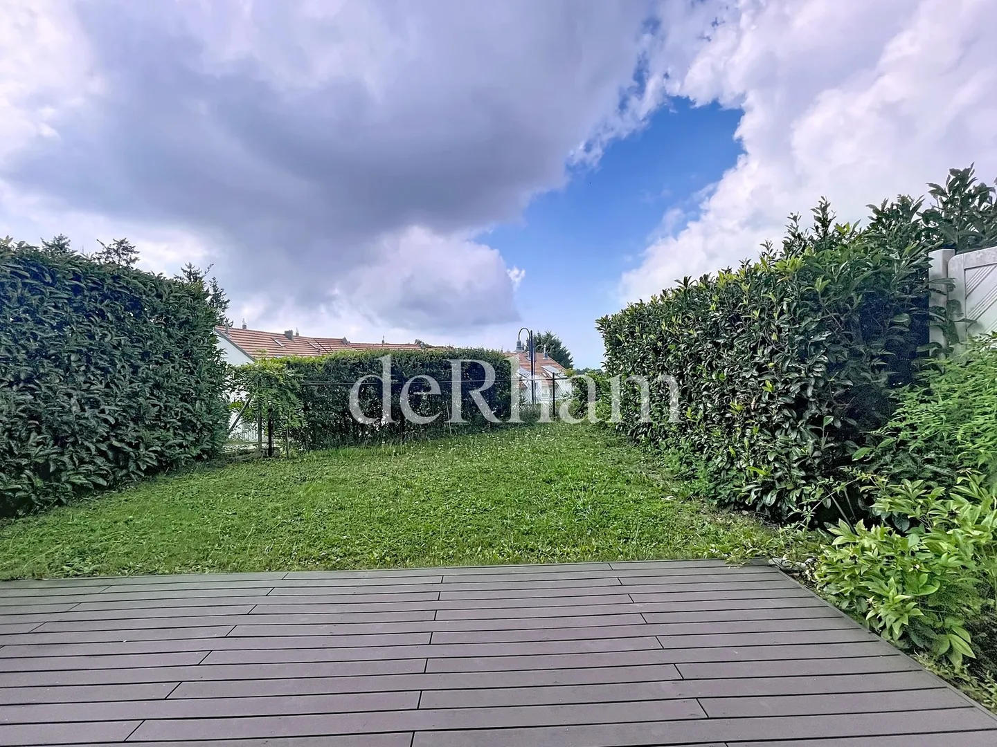 Reihenhaus-Villa mit 5,5 Zimmern und Garten - Foto 10 von 10