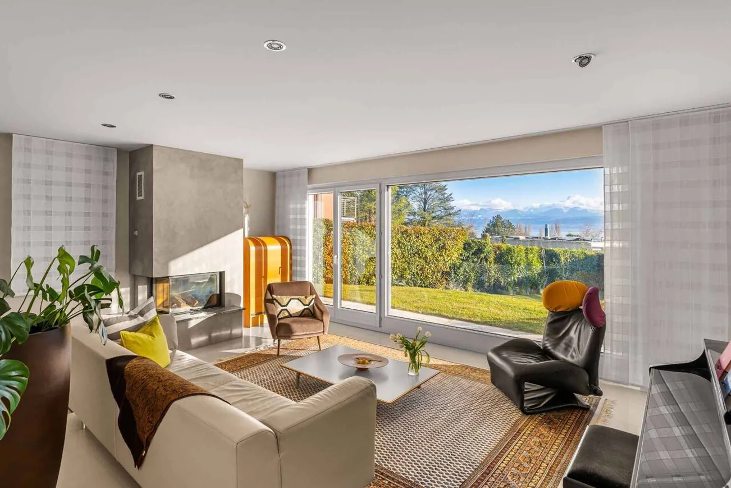 Villa luminosa con vista mozzafiato sul lago - Foto 4 di 13