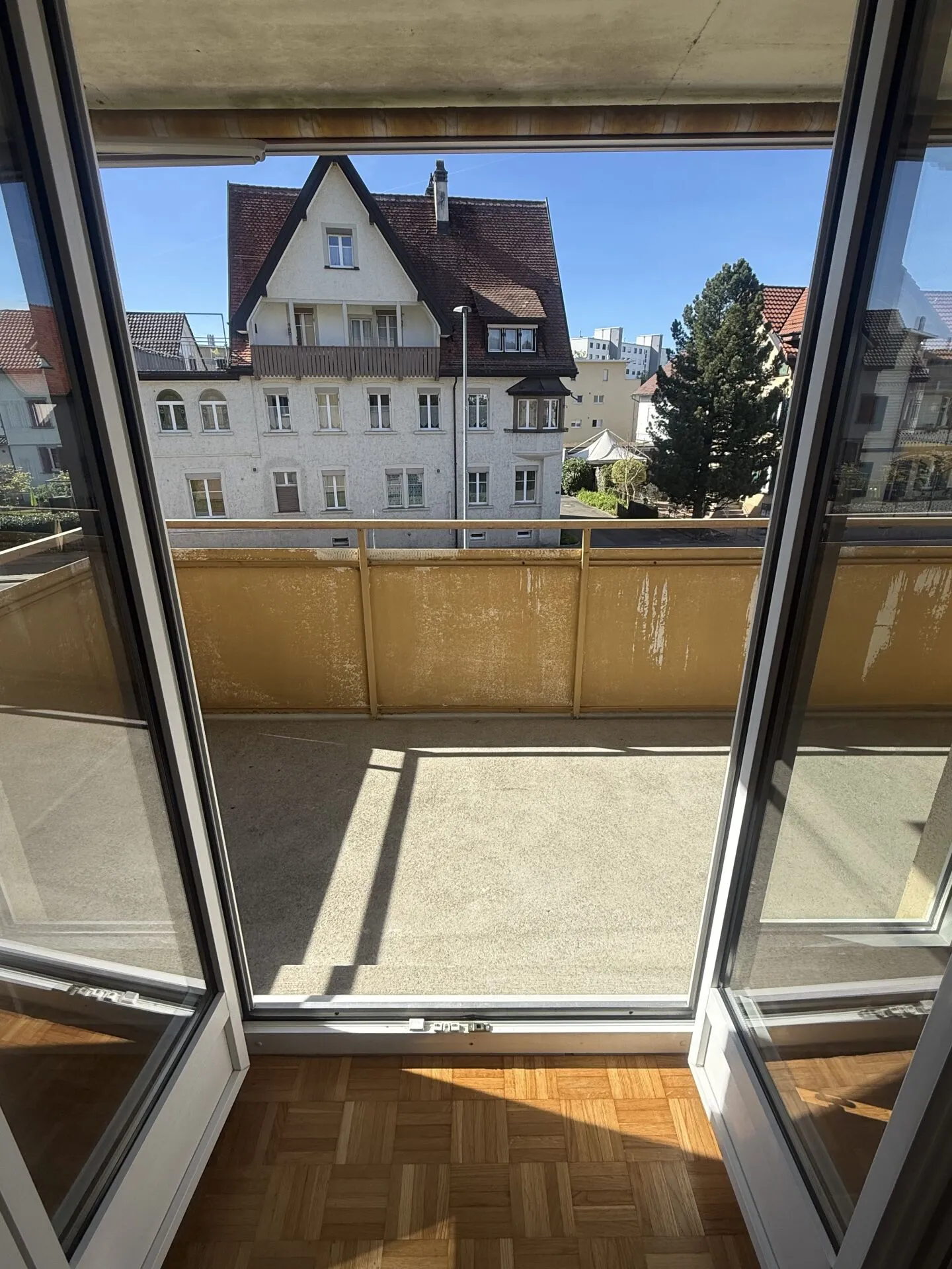 Stilvolles Apartment mit Balkon - Foto 2 von 6