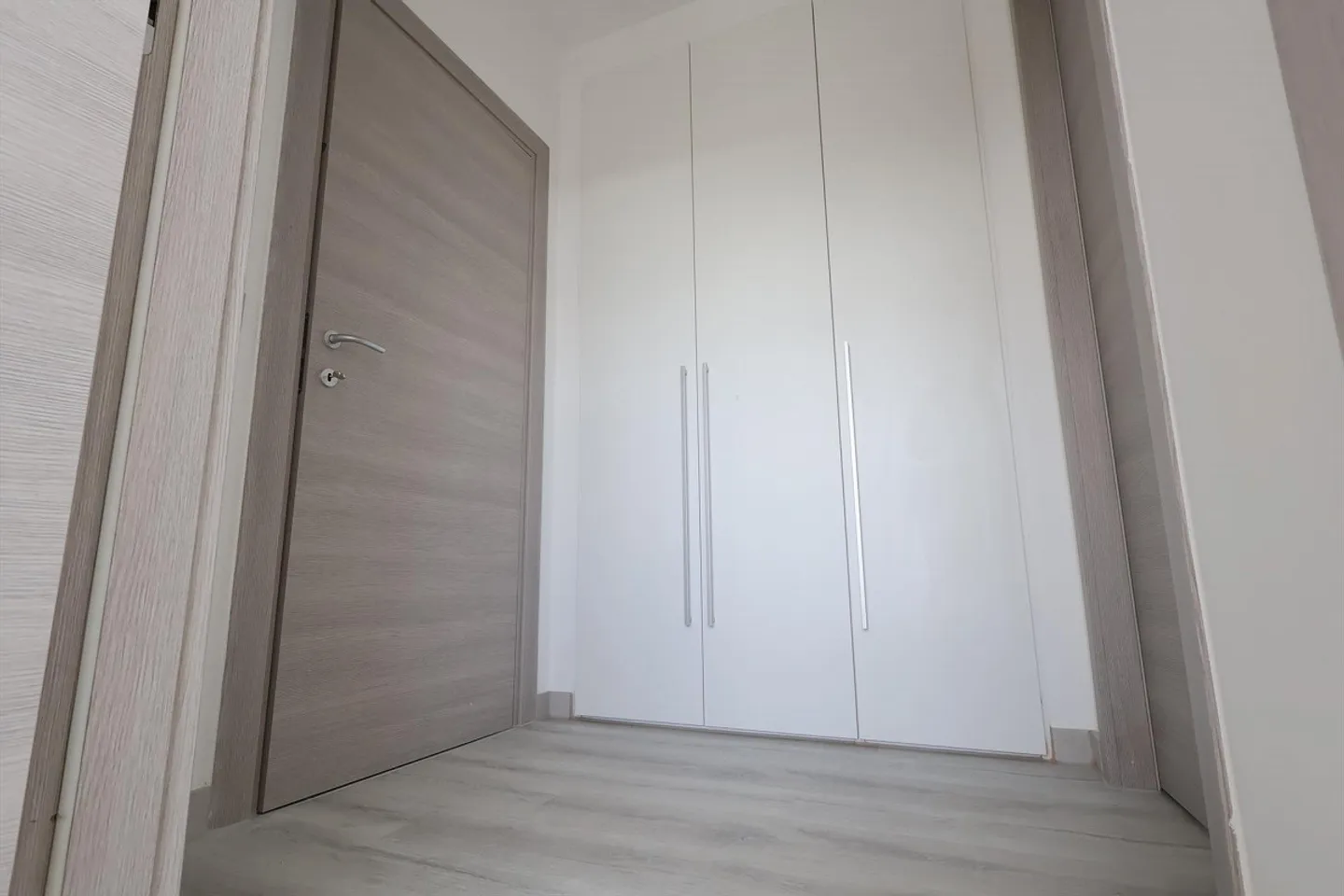 BIS ZU 3 MONATEN KOSTENLOS - Neu renovierte 2,5 Zimmer in Coldrerio - Foto 5 von 10