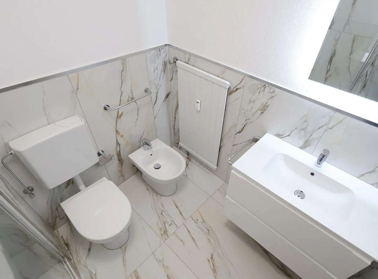 BIS ZU 3 MONATEN KOSTENLOS - Neu renovierte 2,5 Zimmer in Coldrerio - Foto 7 von 10