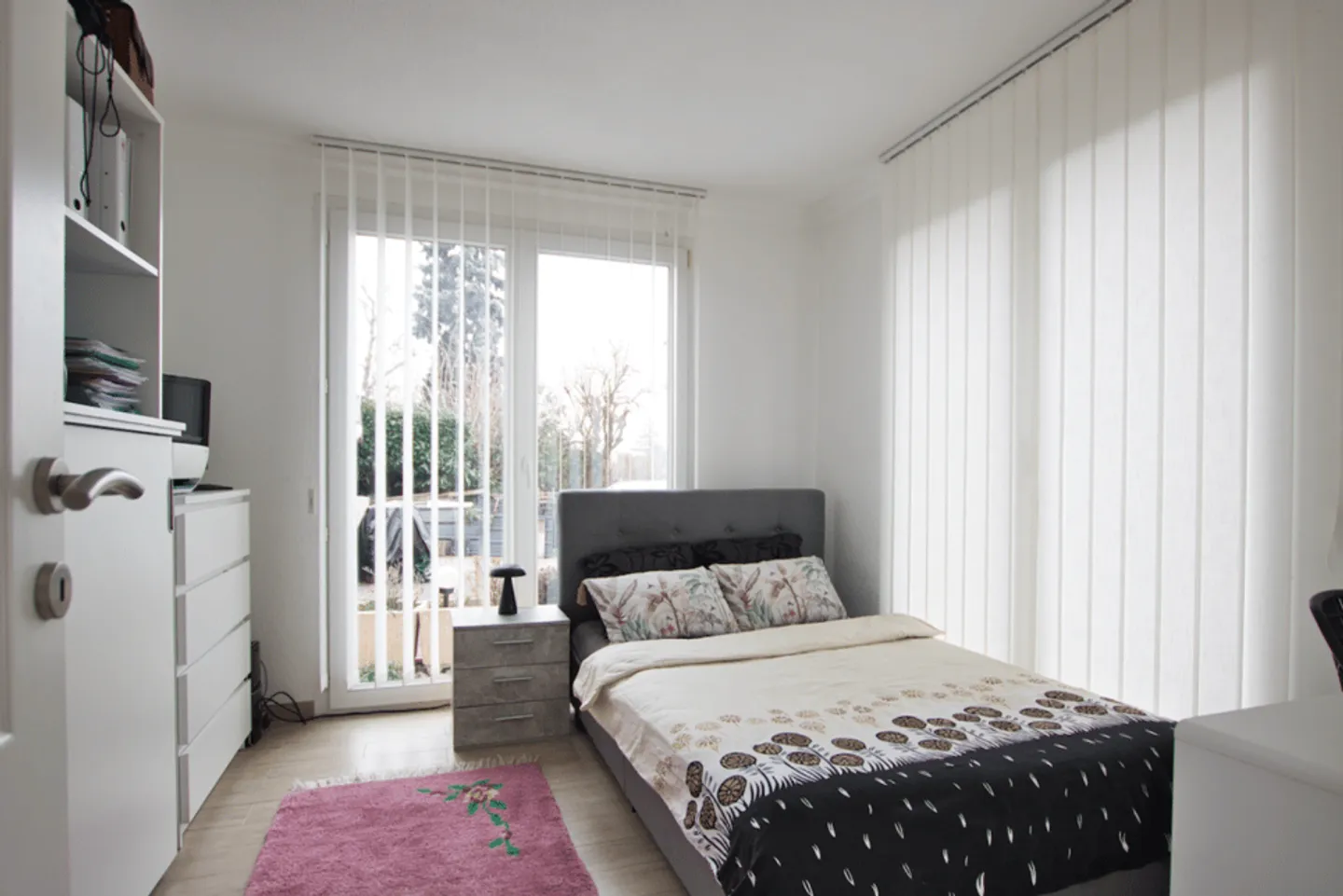 5-room house with double basement + swimming pool - Photo 10 of 13