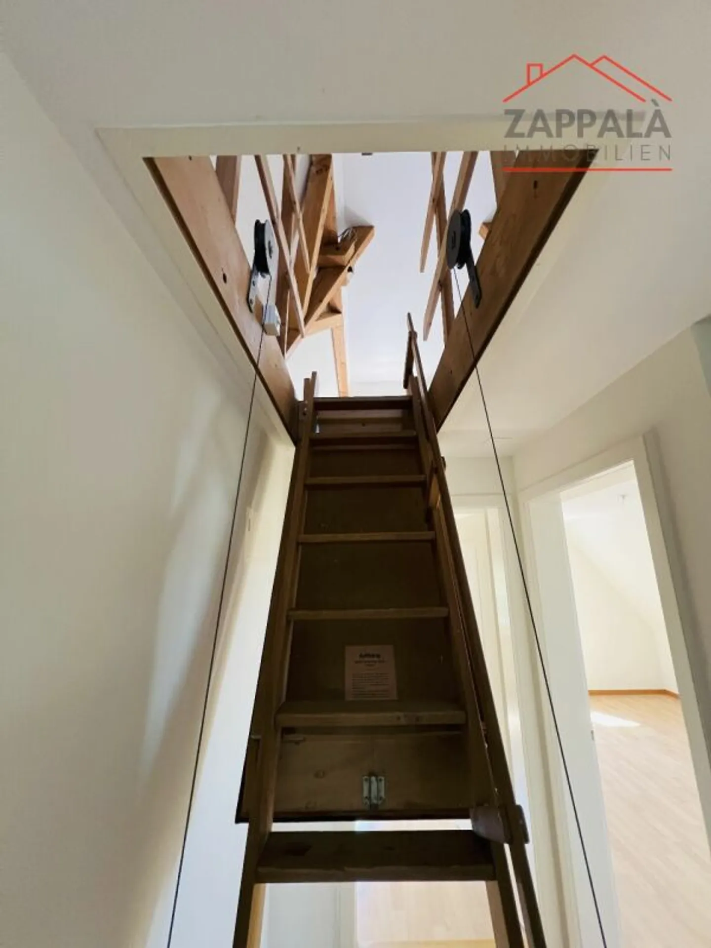 Una casa piena di luce, vista e possibilità - Vivere su due livelli con galleria - Foto 12 di 16