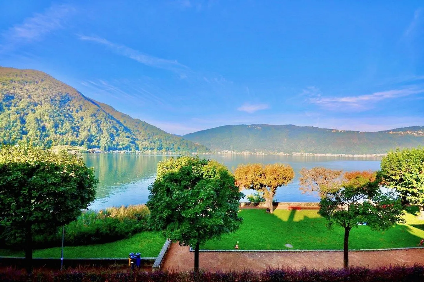 Elegant 4.5-room apartment facing Lake Lugano in Maroggia - Photo 1 of 15