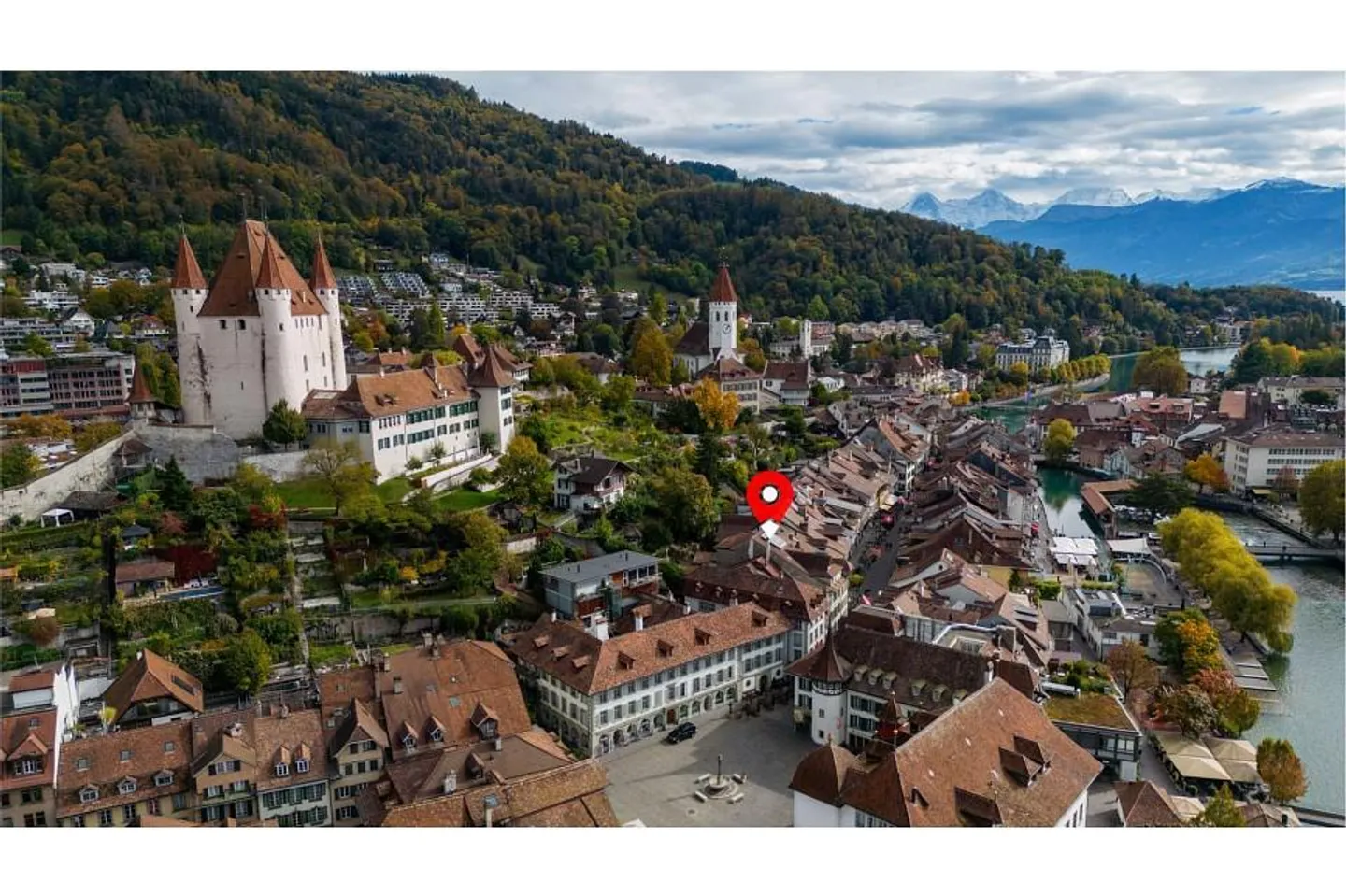 Edificio residenziale e commerciale storico nella città vecchia di Thun - Foto 3 di 6
