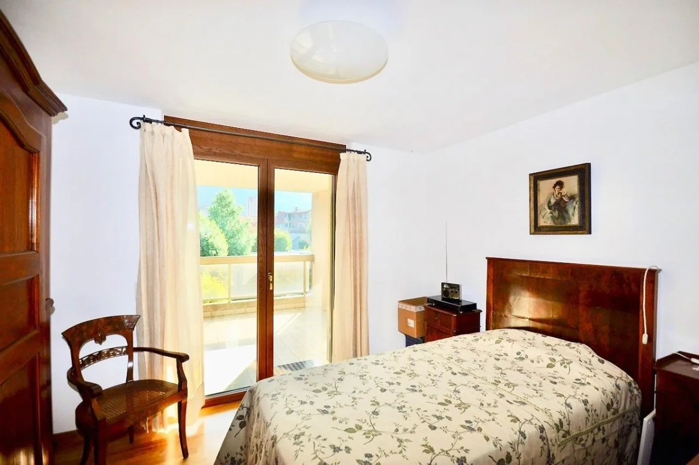 Elegant 4.5-room apartment facing Lake Lugano in Maroggia - Photo 8 of 15