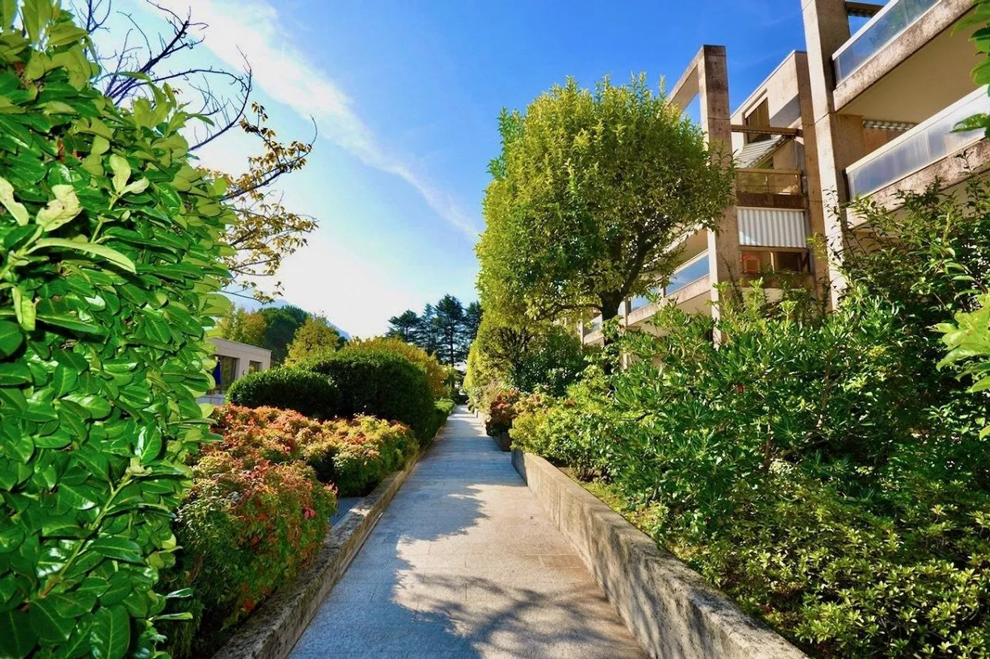 Elegant 4.5-room apartment facing Lake Lugano in Maroggia - Photo 14 of 15