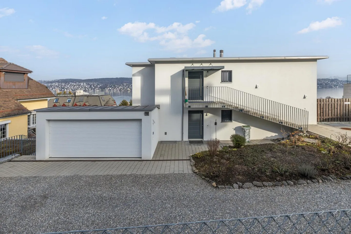 Bella vista sul lago e sulla montagna nella migliore posizione - Foto 9 di 11