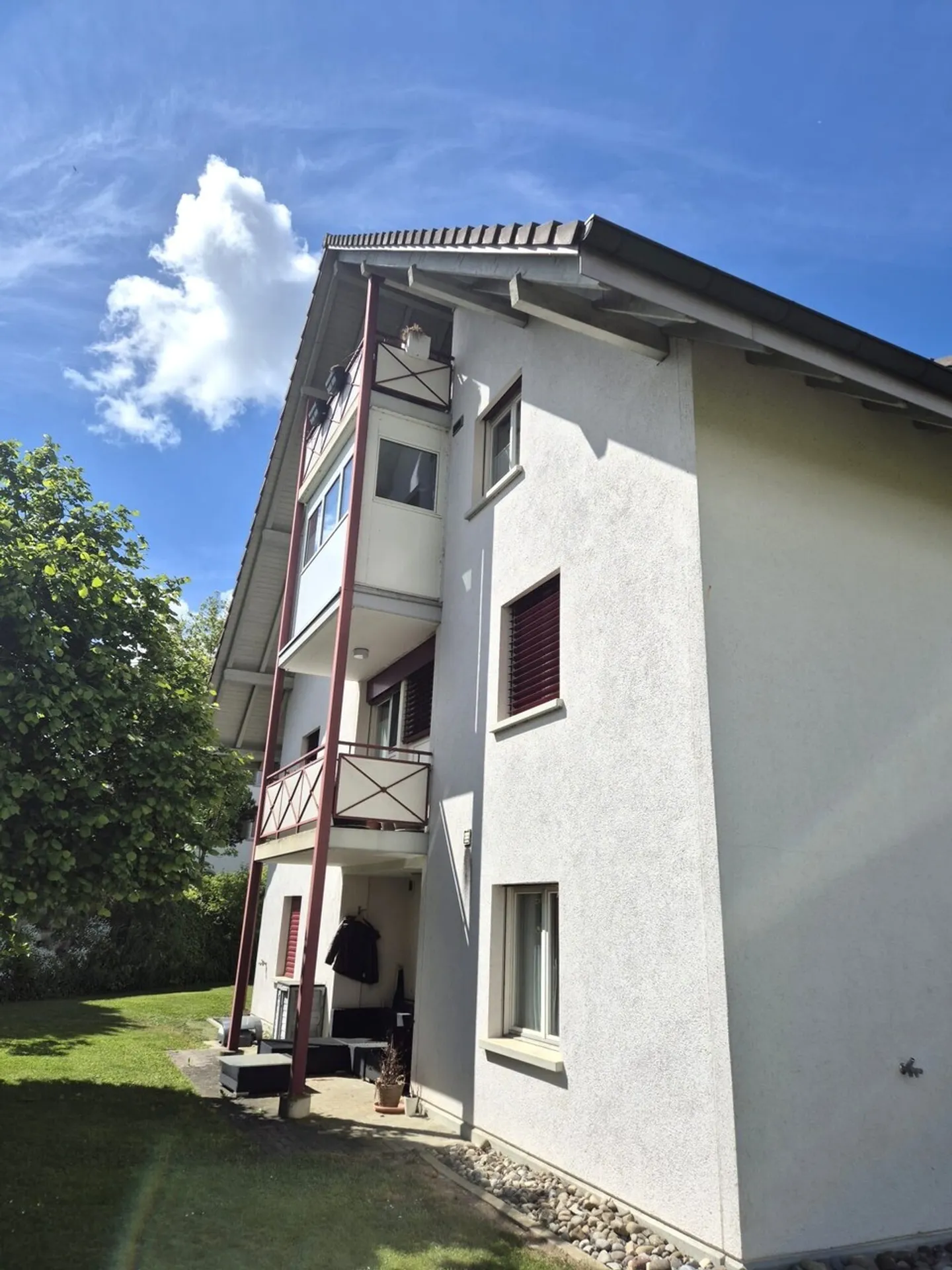 Benvenuti a Sarmenstorf! Ampio appartamento duplex di 6 ½ locali - Foto 3 di 7