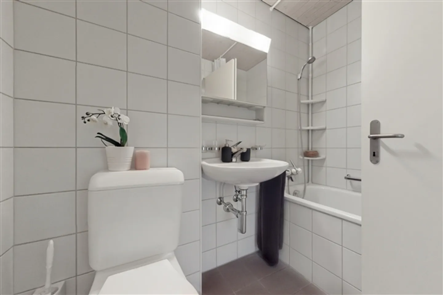 Appartement à louer - Photo 2 sur 8