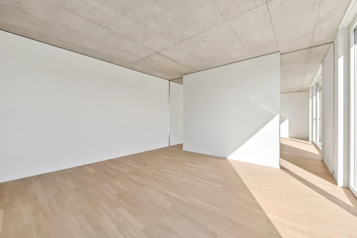 Moderne Attikawohnung mit Charakter im urbanen Kreis 6 - Foto 9 di 11