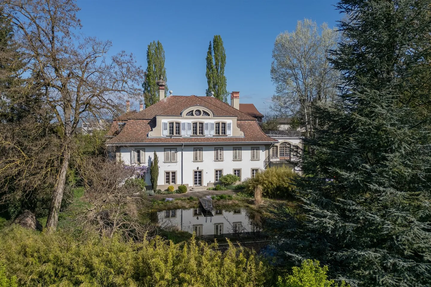 Herrschaftshaus mit weitläufigem Park und Schwimmteich - Photo 4 of 15