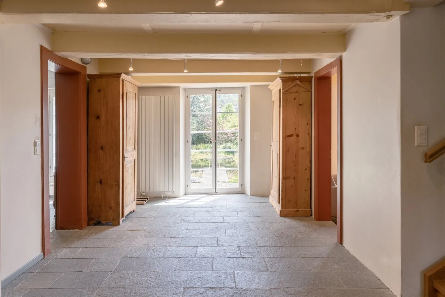 Herrschaftshaus mit weitläufigem Park und Schwimmteich - Photo 7 of 15