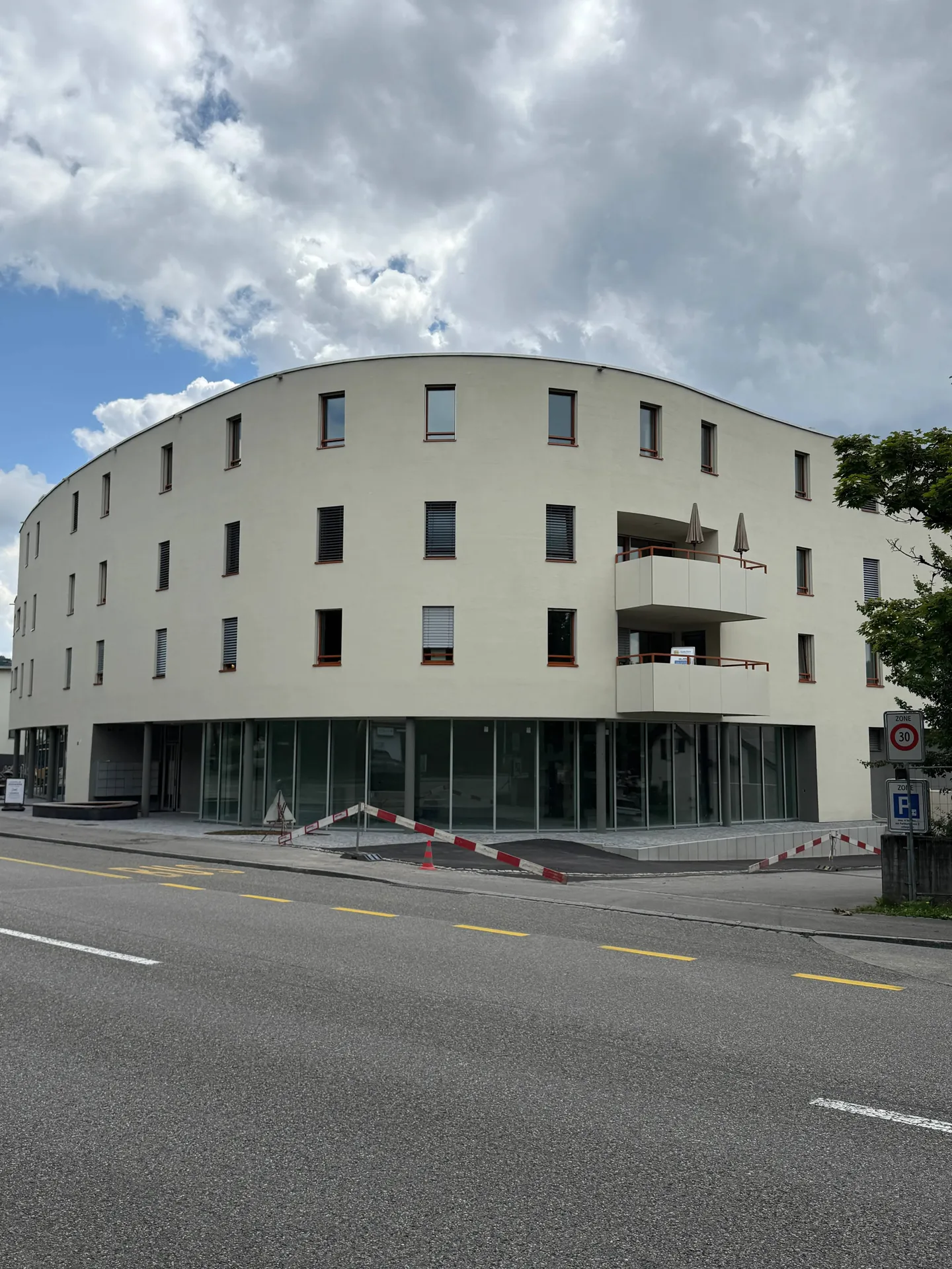 Edificio in affitto, Landstrasse 49 (Obersiggenthal, Svizzera) - Foto 6 di 12