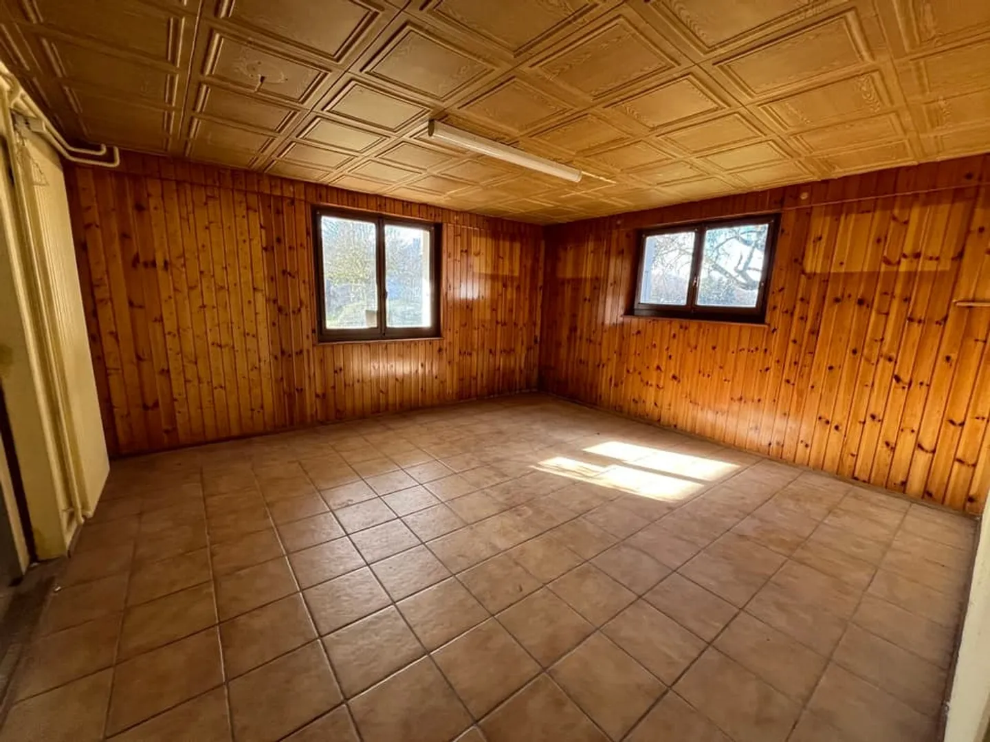 Local commercial/dépôt au rez-de-chaussée - Le Mont-sur-Lausanne - Foto 3 von 4