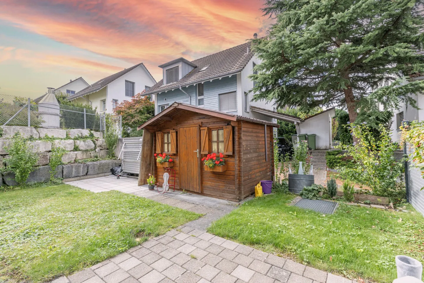 5.5-Zimmer-Doppeleinfamilienhaus in Hettlingen an ruhiger Lage mit Garagenplatz und beheiztem Wintergarten - Foto 17 di 29