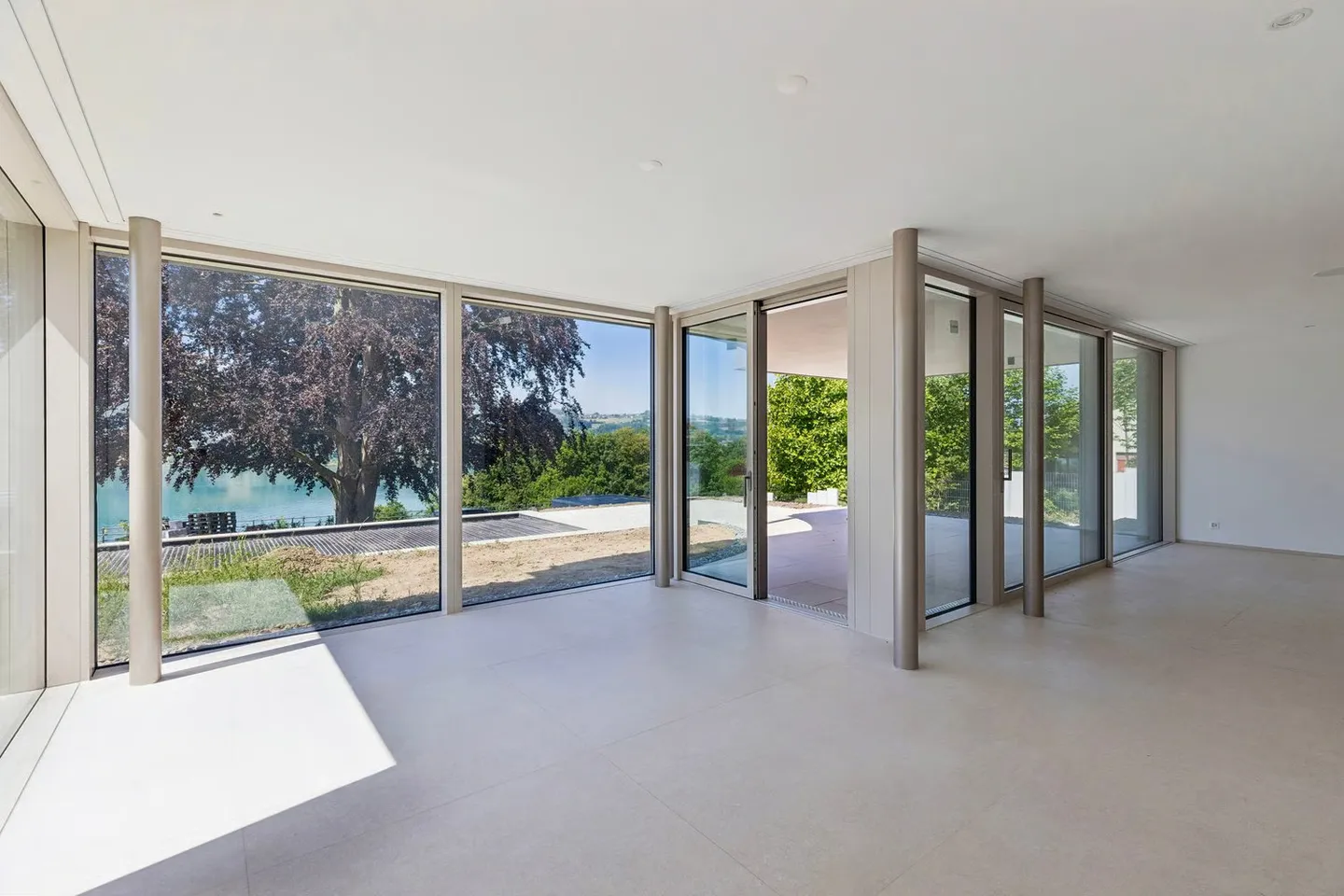 Exclusive new build villa with pool, lake views and premium finishes - Photo 37 of 46