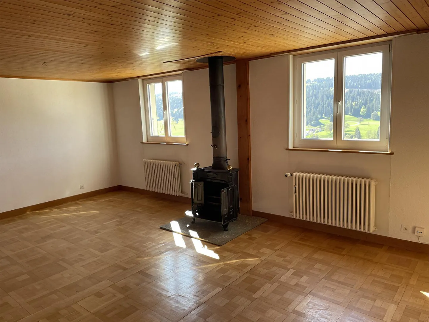appartamento all'ultimo piano in un quartiere tranquillo - Foto 1 di 15