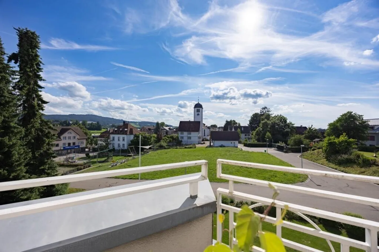 Ampio appartamento attico di 3,5 stanze - Foto 8 di 15