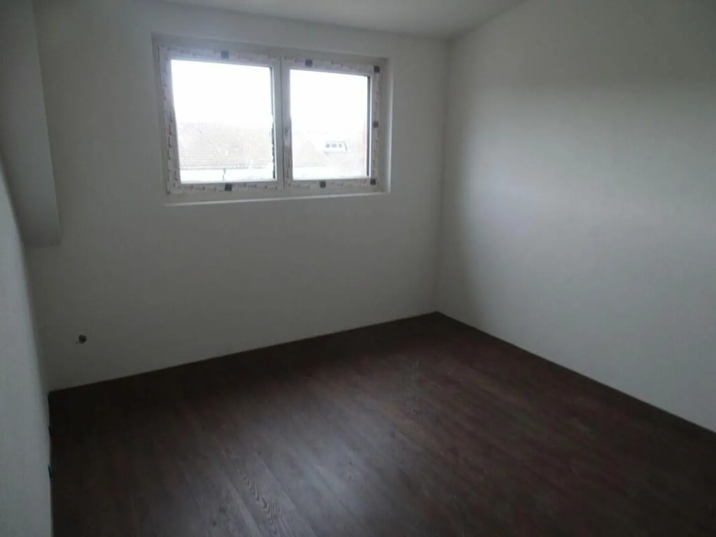 Appartamento mansardato ben tenuto in affitto! - Foto 3 di 8