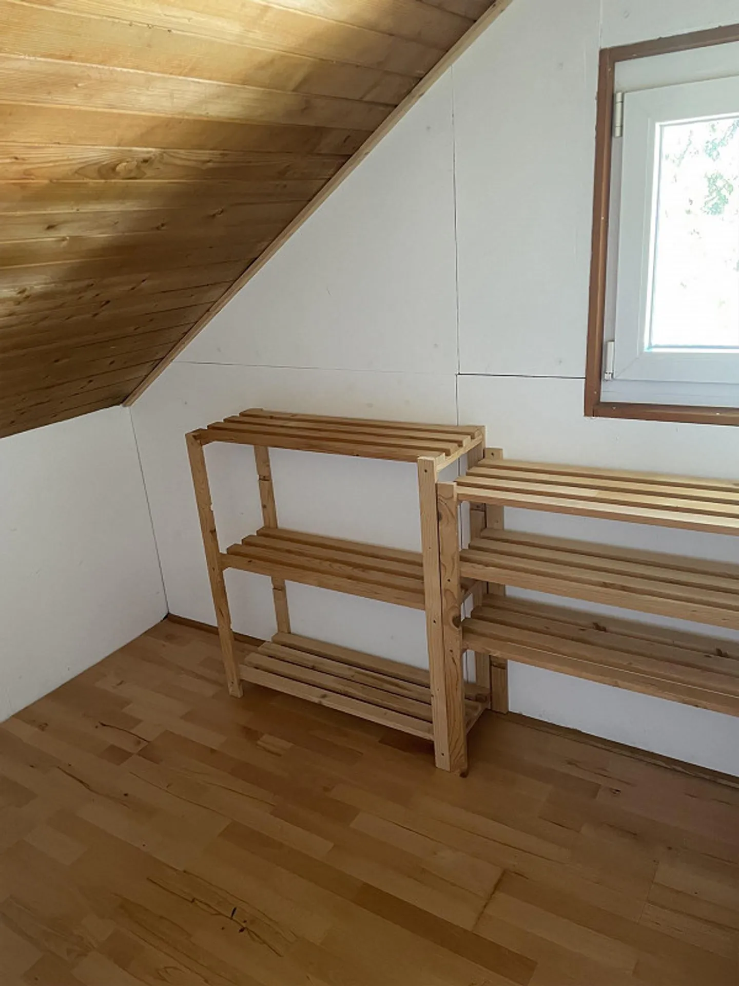 appartamento all'ultimo piano in un quartiere tranquillo - Foto 8 di 15
