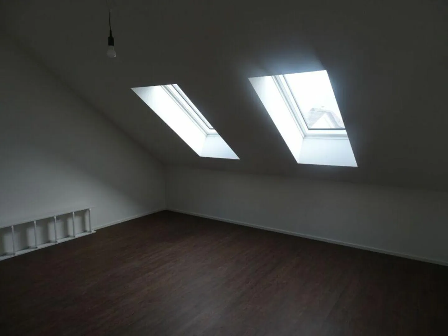Appartamento mansardato ben tenuto in affitto! - Foto 4 di 8