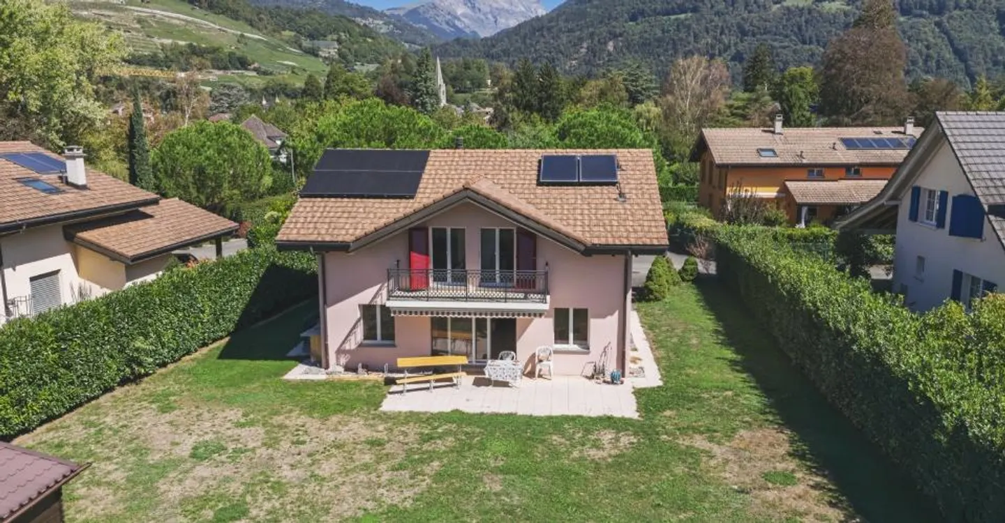 Maison Familiale Prête à Vivre - Photo 1 sur 27