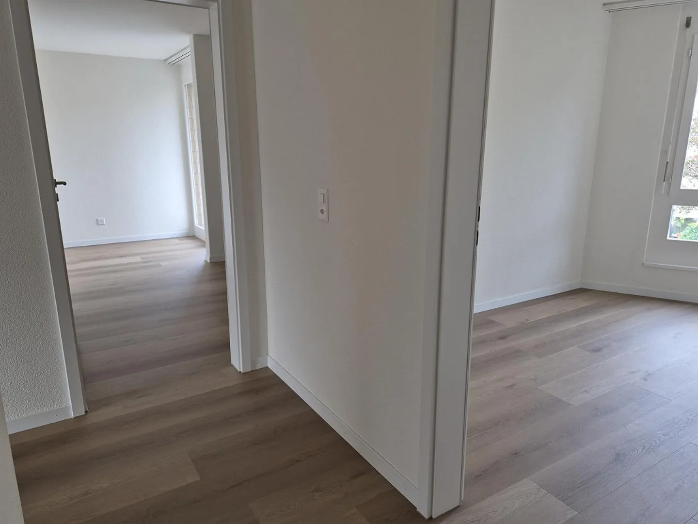 Quiet, sunny 4.5-room apartment in the heart of Cham - Photo 11 of 16