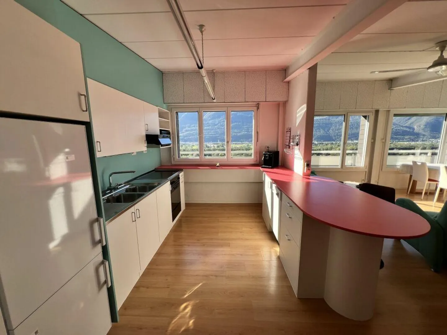 3-room penthouse apartment - Photo 7 of 18