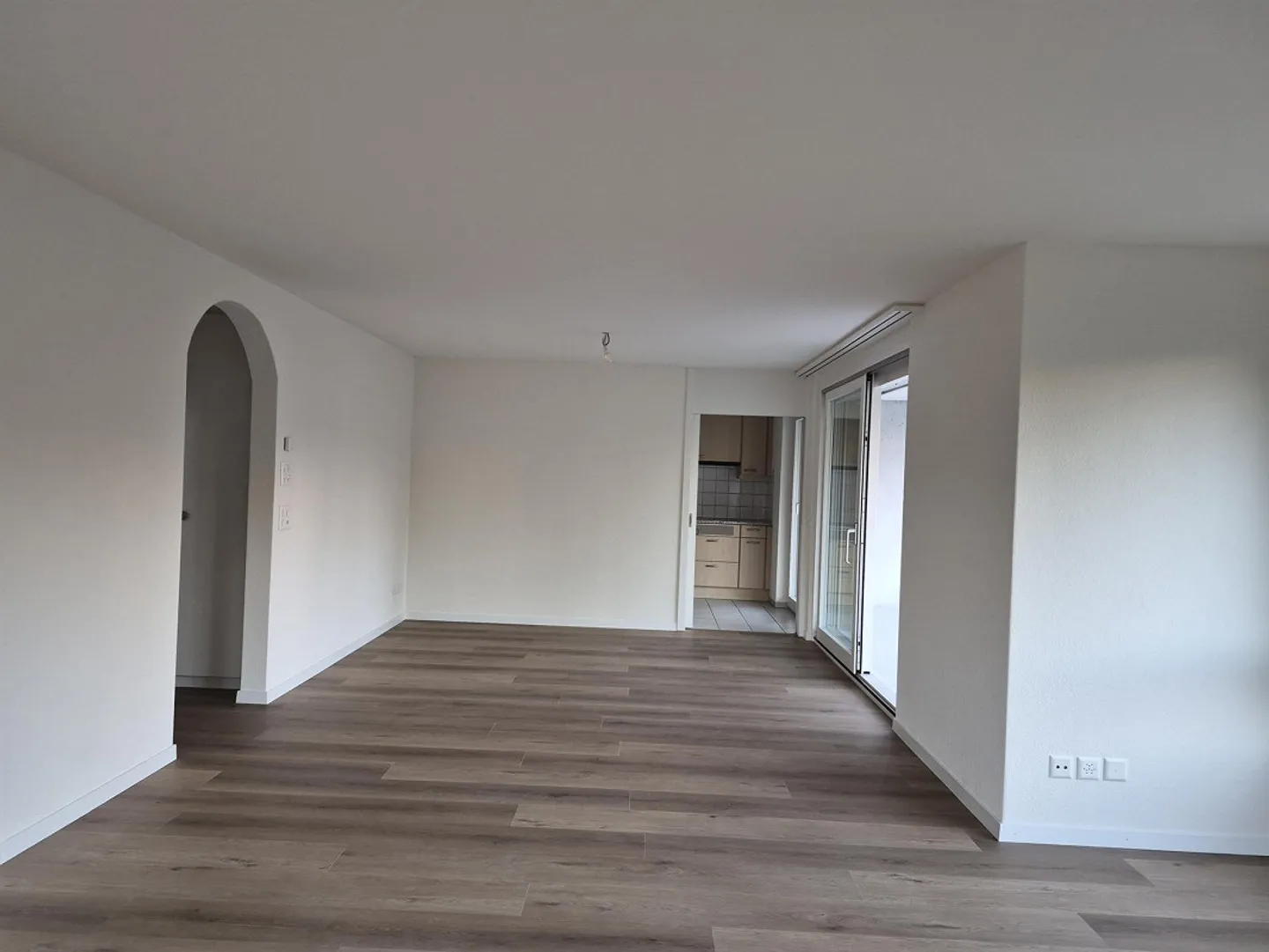 Quiet, sunny 4.5-room apartment in the heart of Cham - Photo 7 of 16