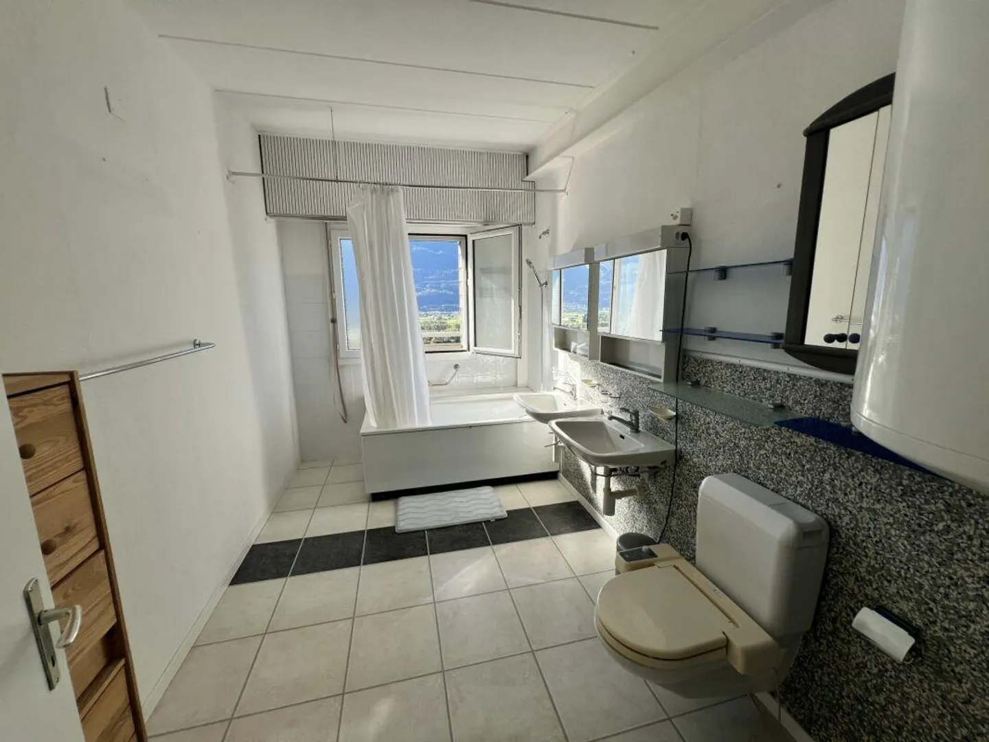 3-room penthouse apartment - Photo 15 of 18