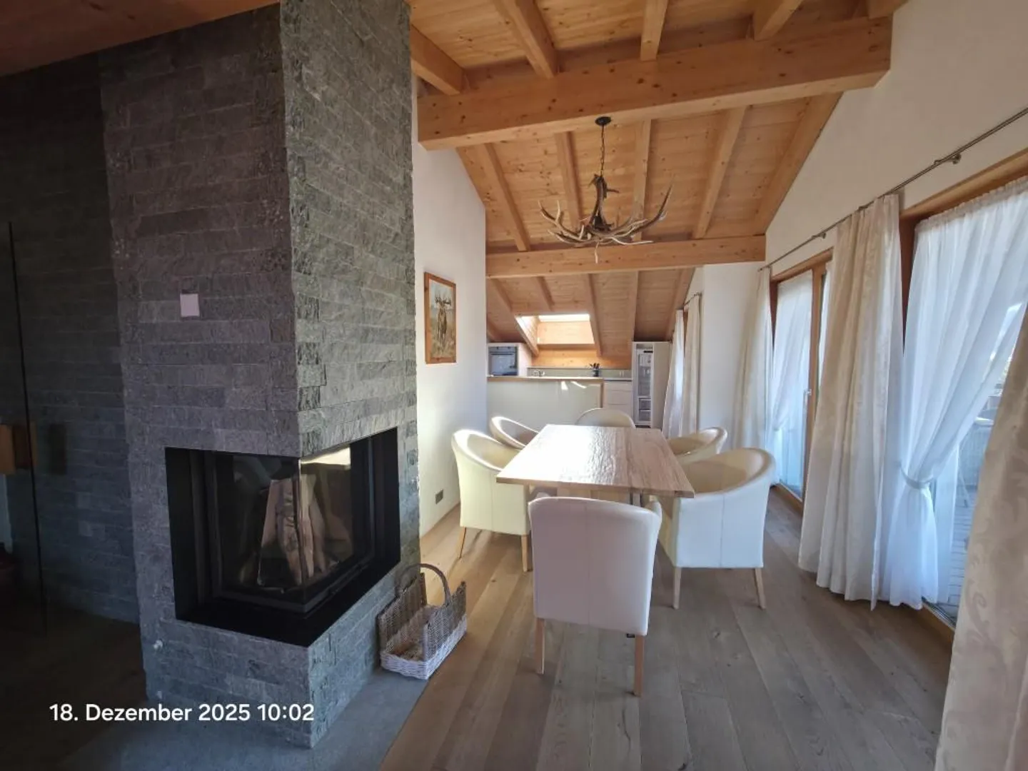 „Bergtraum: Stilvolle Dachwohnung mit Alpenblick“ - Foto 3 von 11