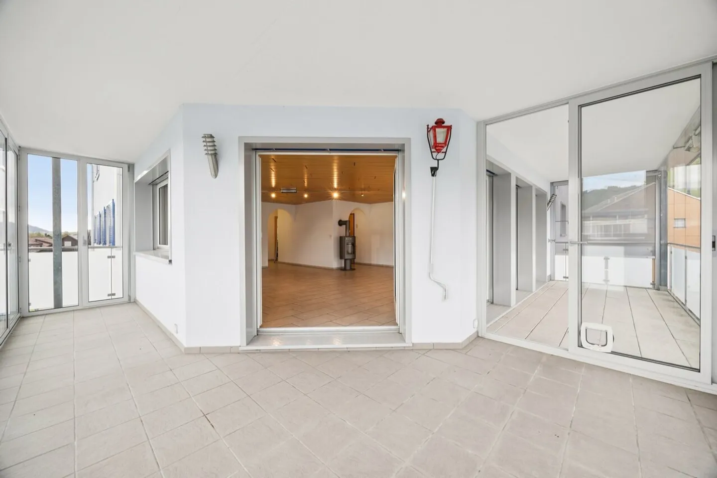 Une maison où chacun trouve son endroit préféré - Photo 7 sur 9
