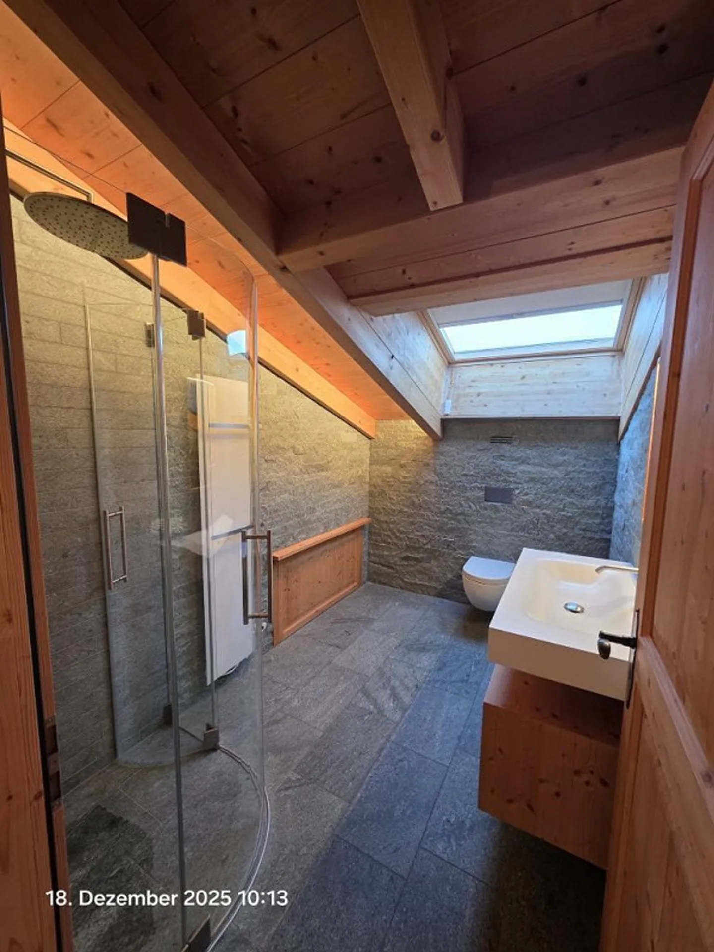 „Bergtraum: Stilvolle Dachwohnung mit Alpenblick“ - Foto 9 von 11