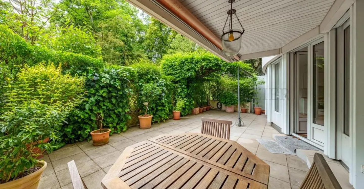 Charming 3-room apartment in a quiet area - Malagnou district - Photo 1 of 10