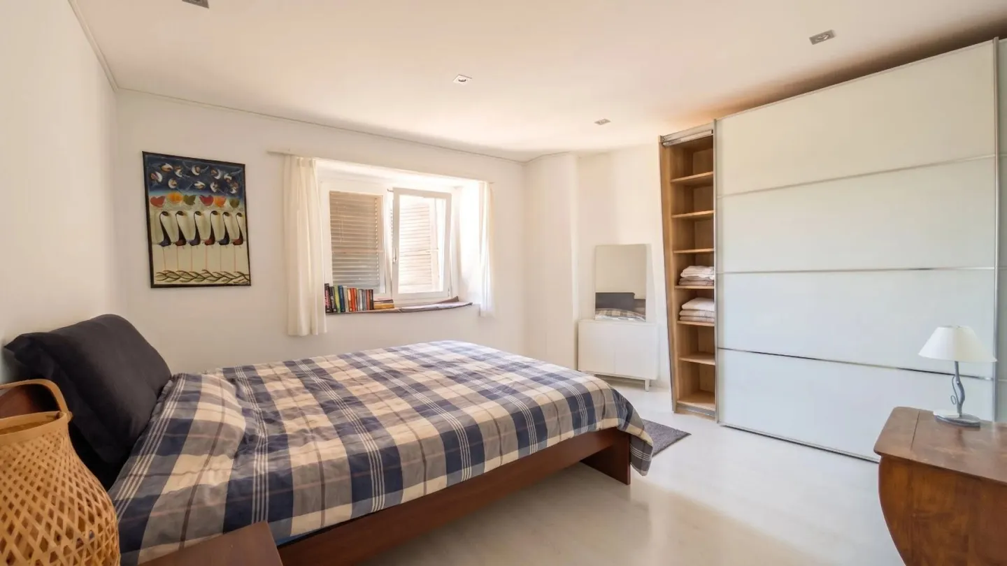 Characteristic renovated rustic with fireplace and terrace in the historic center of Mondonico - Photo 7 of 13