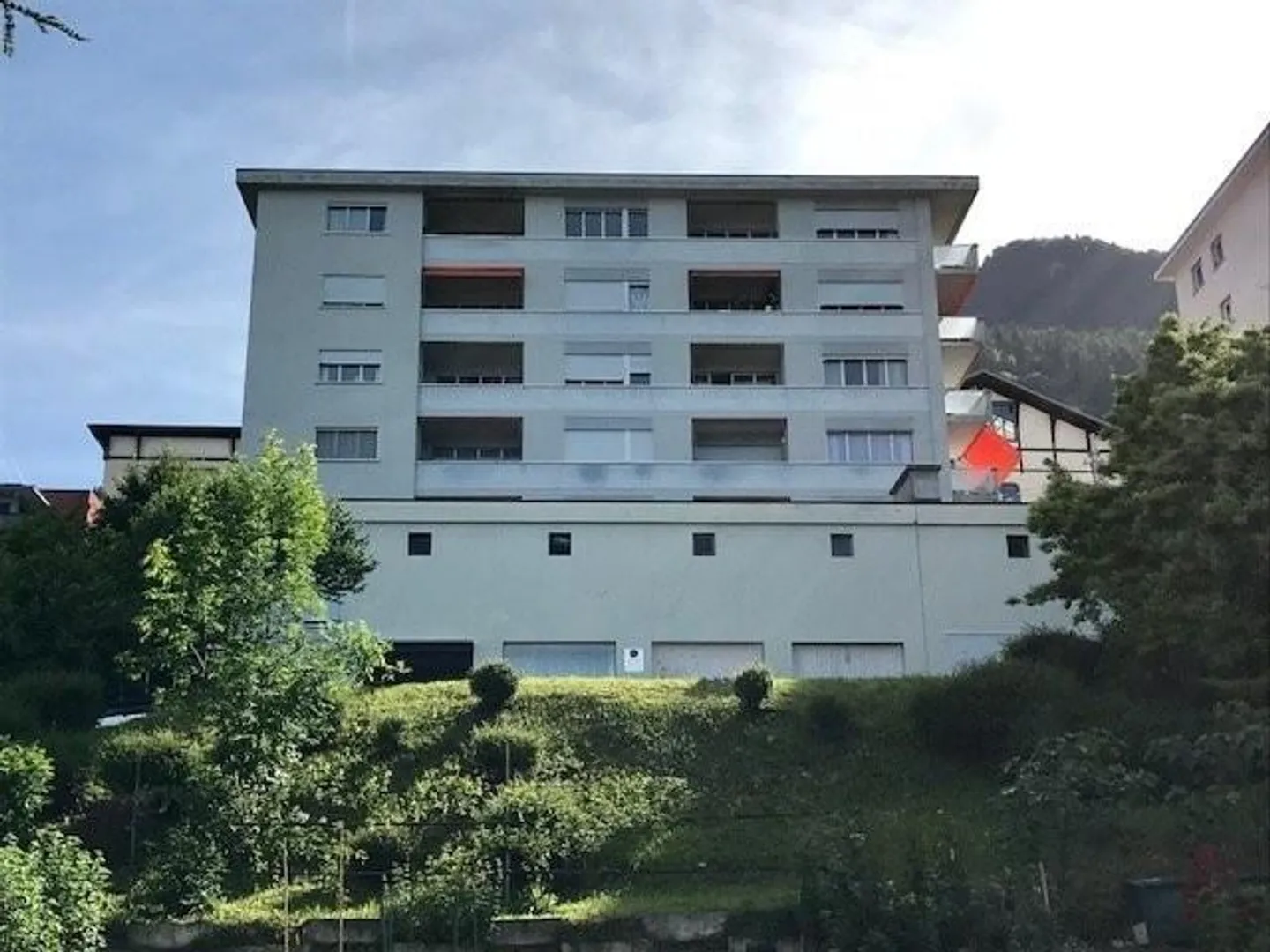 Place de parc extérieure - Photo 1 sur 1