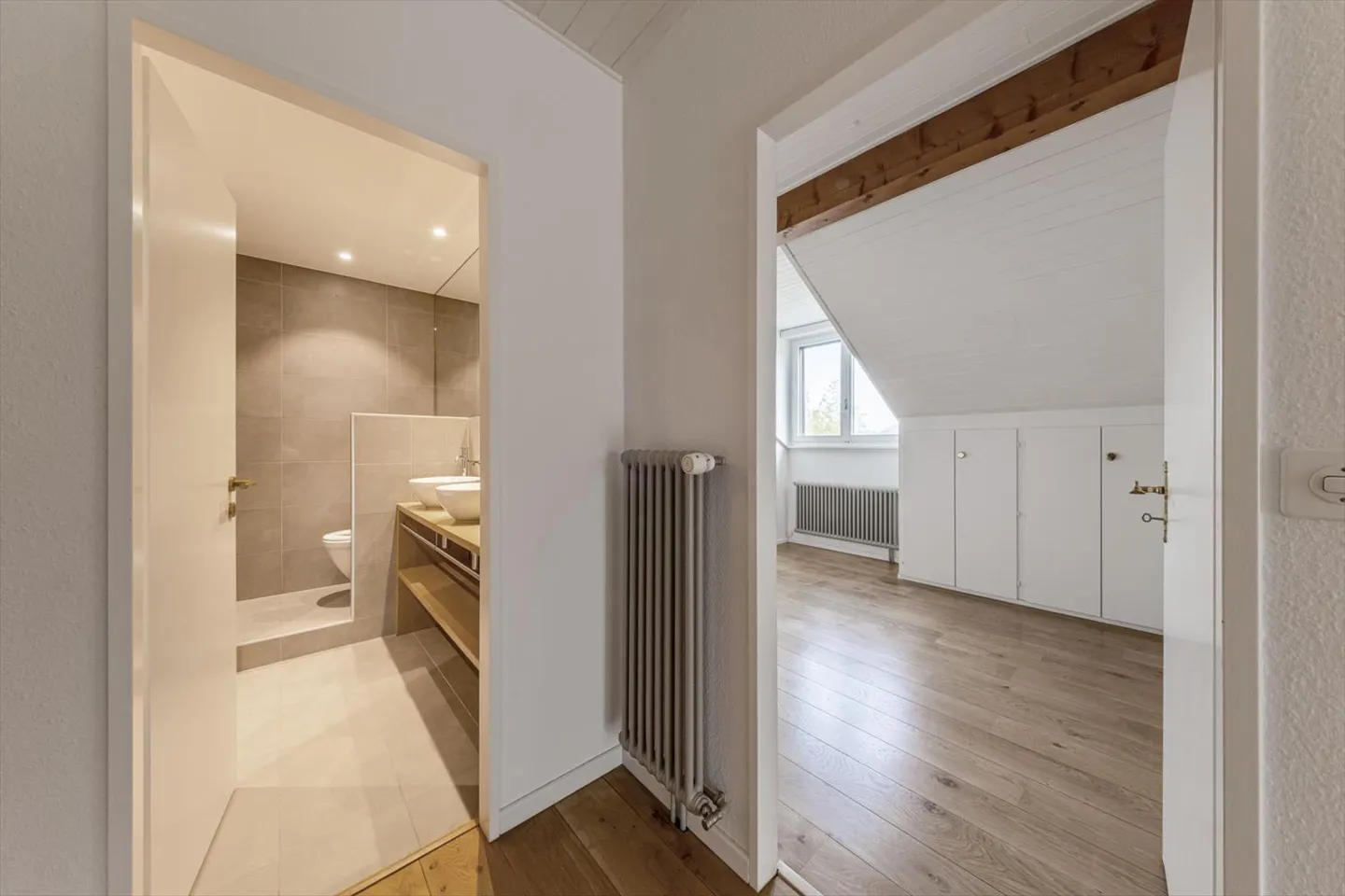 Top floor 3 rooms - Photo 7 of 10