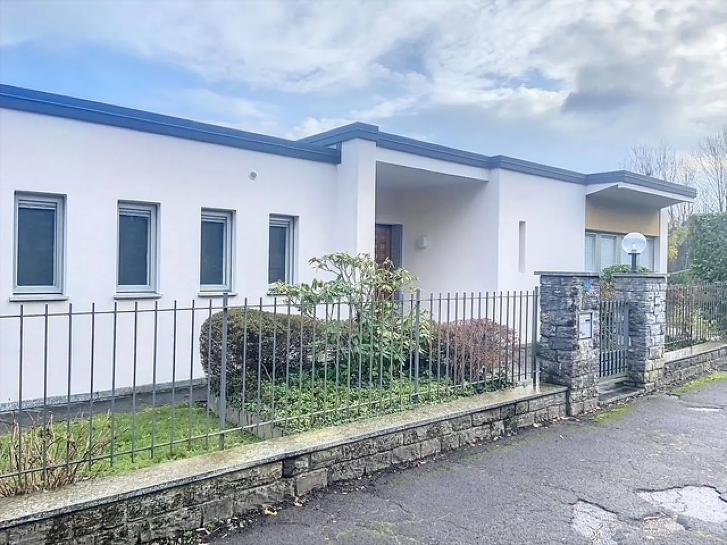 Casa singola in affitto - Foto 3 di 10