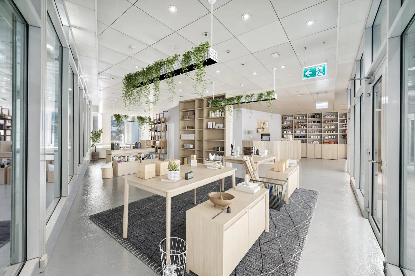 Versatile Commercial Space - Photo 3 of 4